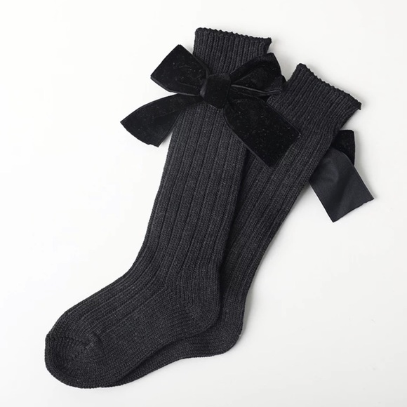 ✨SOLD✨Baby Girl Knee High Socks With Bow 🎀 - Picture 6 of 6